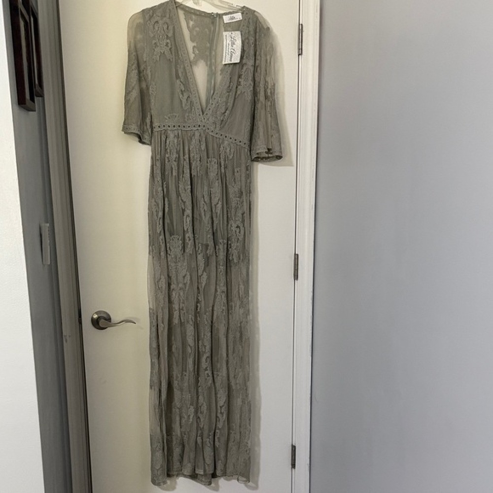 Lily Avenue Plunging Neckline Lace Maxi Romper Dress in Sage Green NWT $89 Sz Lg
